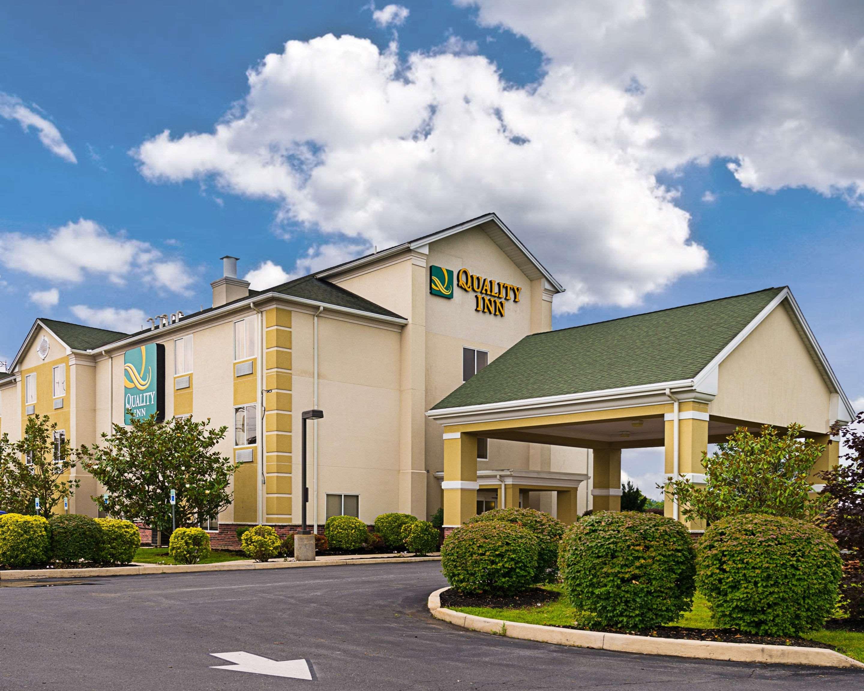 Quality Inn Spring Mills - Martinsburg North Экстерьер фото
